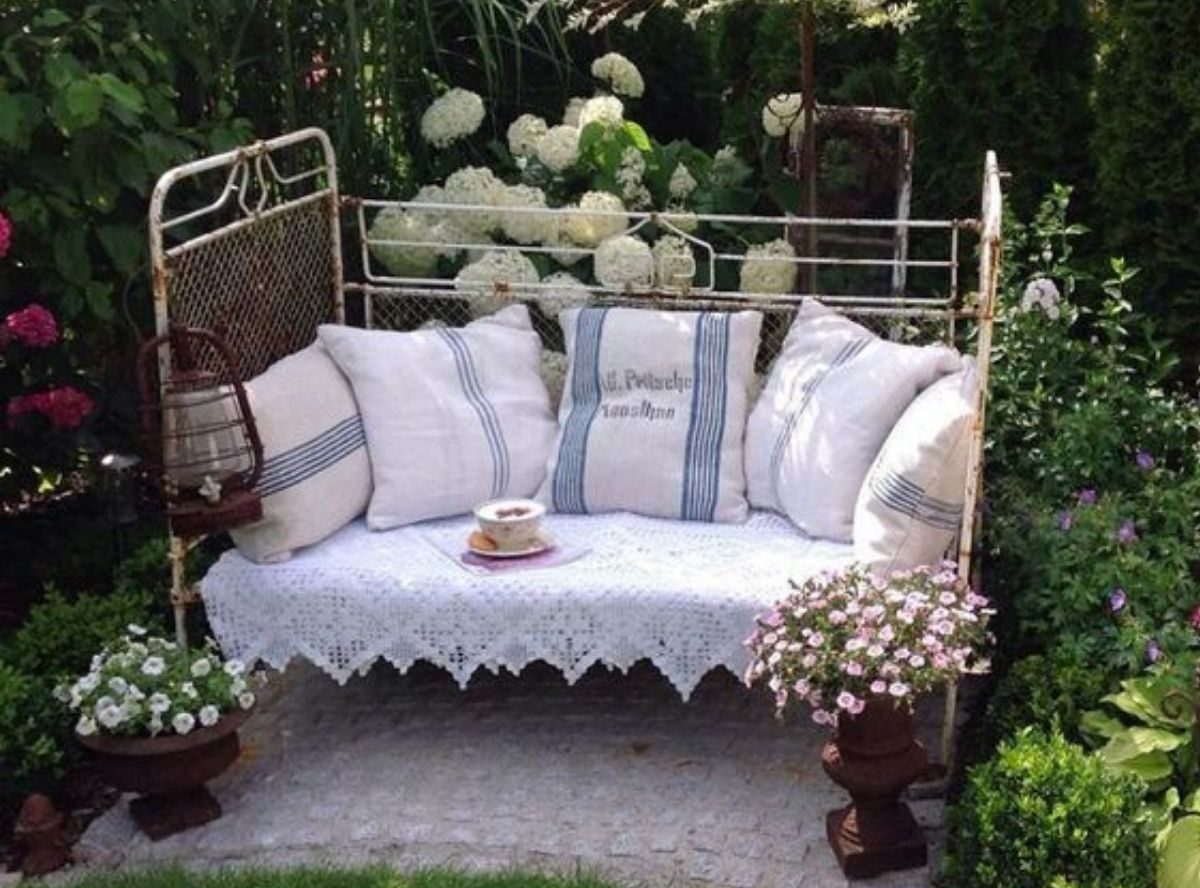 Arredo del giardino stile shabby chic