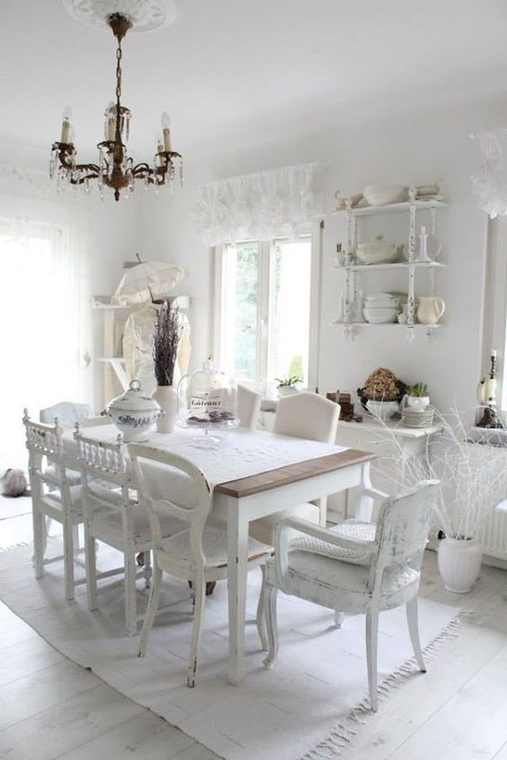 sala da pranzo shabby