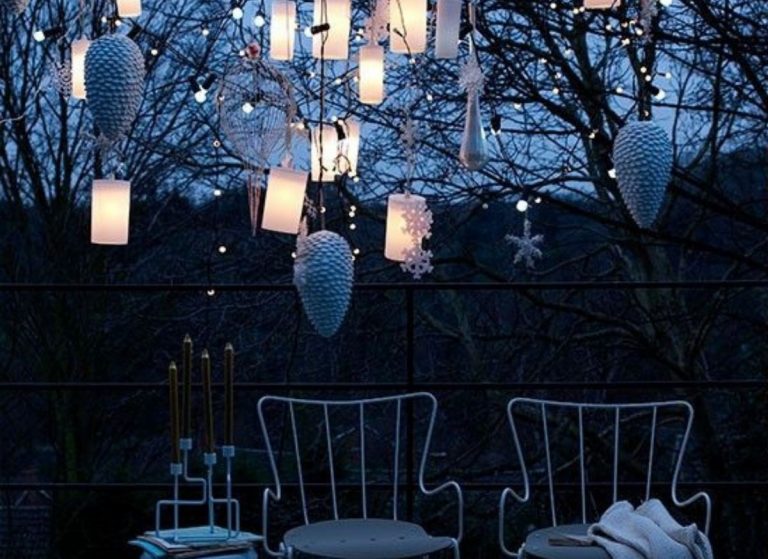 come decorare il giardino a Natale