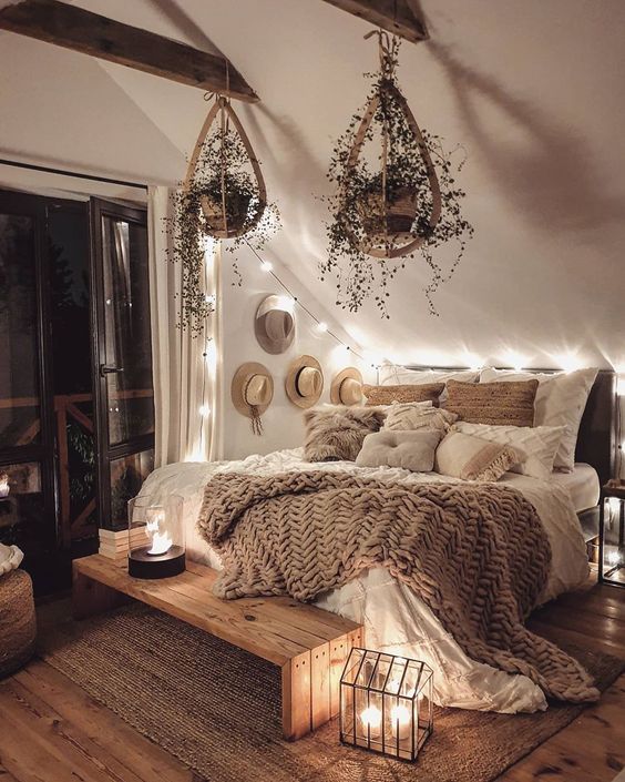 Come decorare la camera da letto per Natale: soluzioni