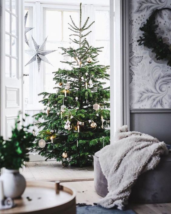 albero di natale scandinavian