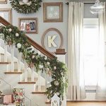 decorare la scala per natale