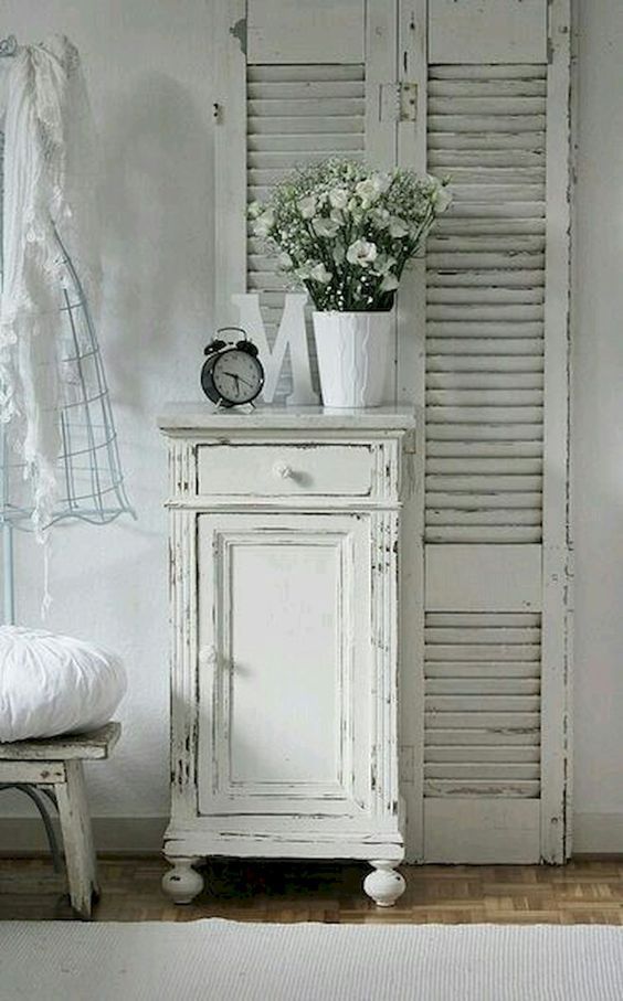 comò shabby chic