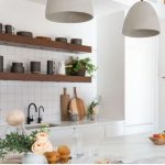 Cucina senza mobili alti