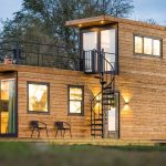 Cool-River”-Helm™-model-Container-Home-12-minutes-to-Magnolia_Baylor-Minicase-in-affitto-a-Waco_-Te