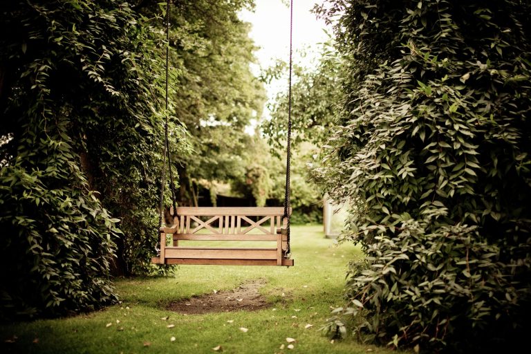 dondolo in legno fai da te per giardino