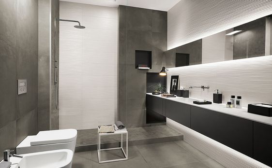 come arredare un bagno materico