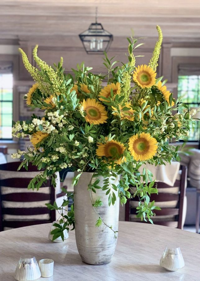 Mazzo di fiori finti per decorare la casa