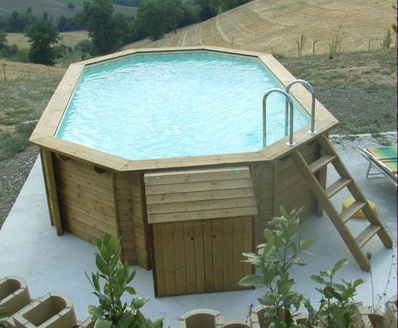 piscina in legno per esterno