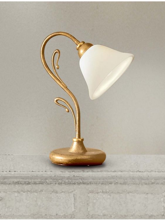 Lampade comodino classiche