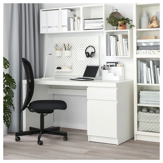 scrivania MALM arredo studio ikea 2022