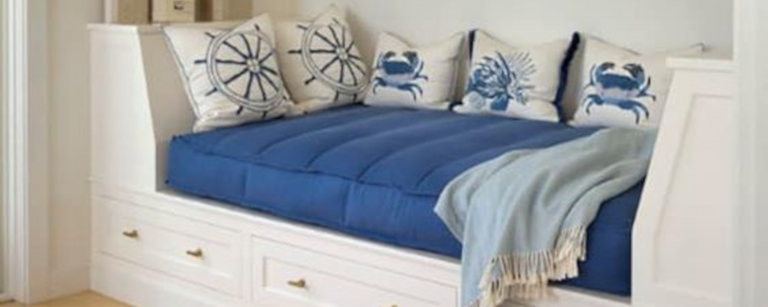 Stile coastal chic blu oceano