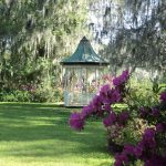 gazebo tra i fiori