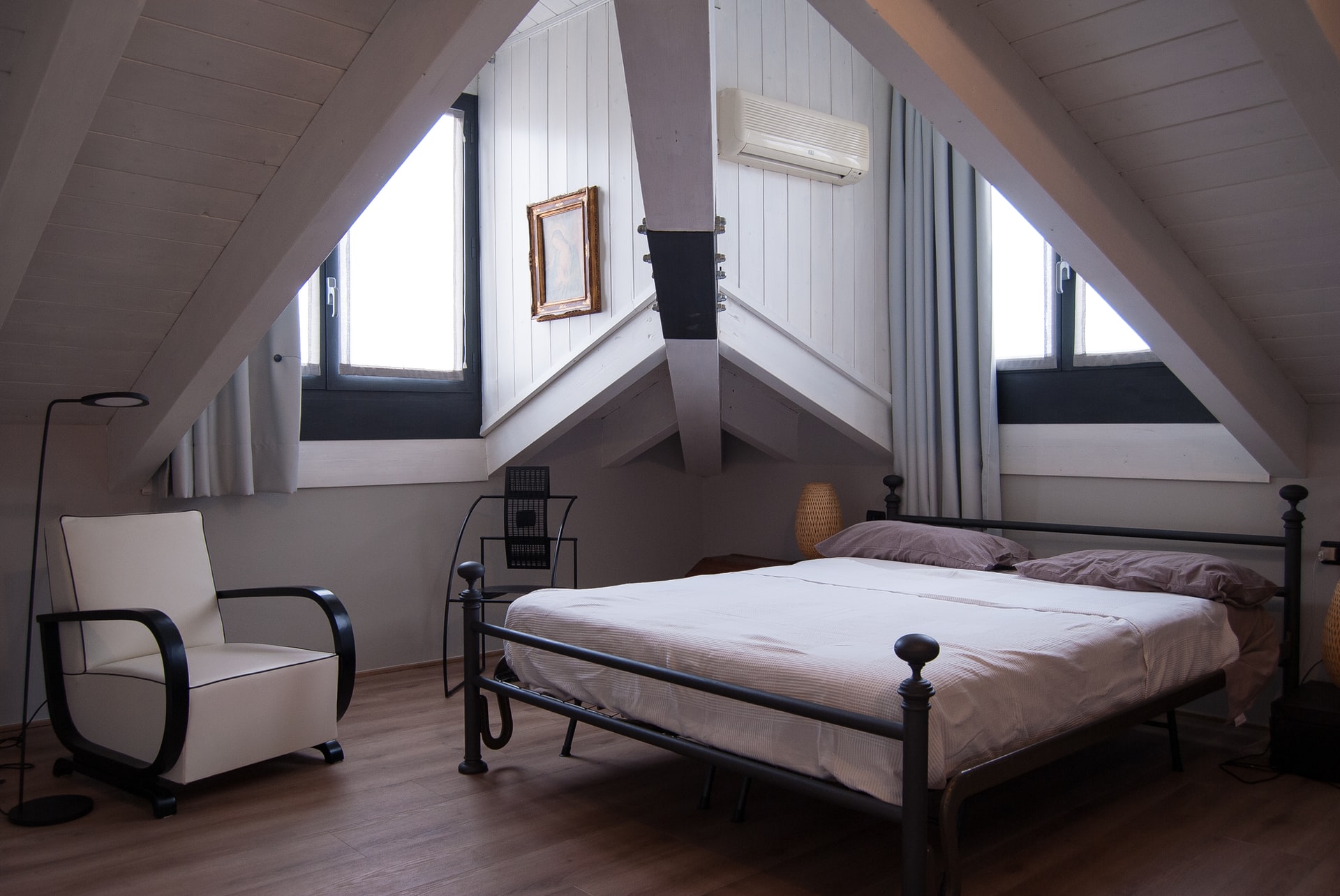 trasformare la soffitta in una camera da letto