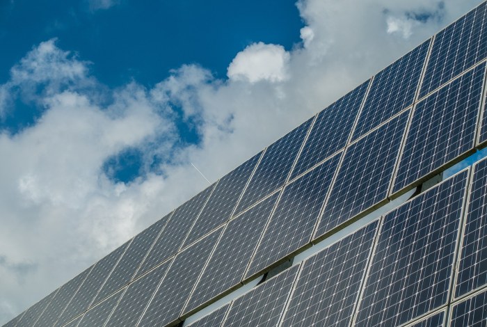 pannelli solari pannelli fotovoltaici caro energia