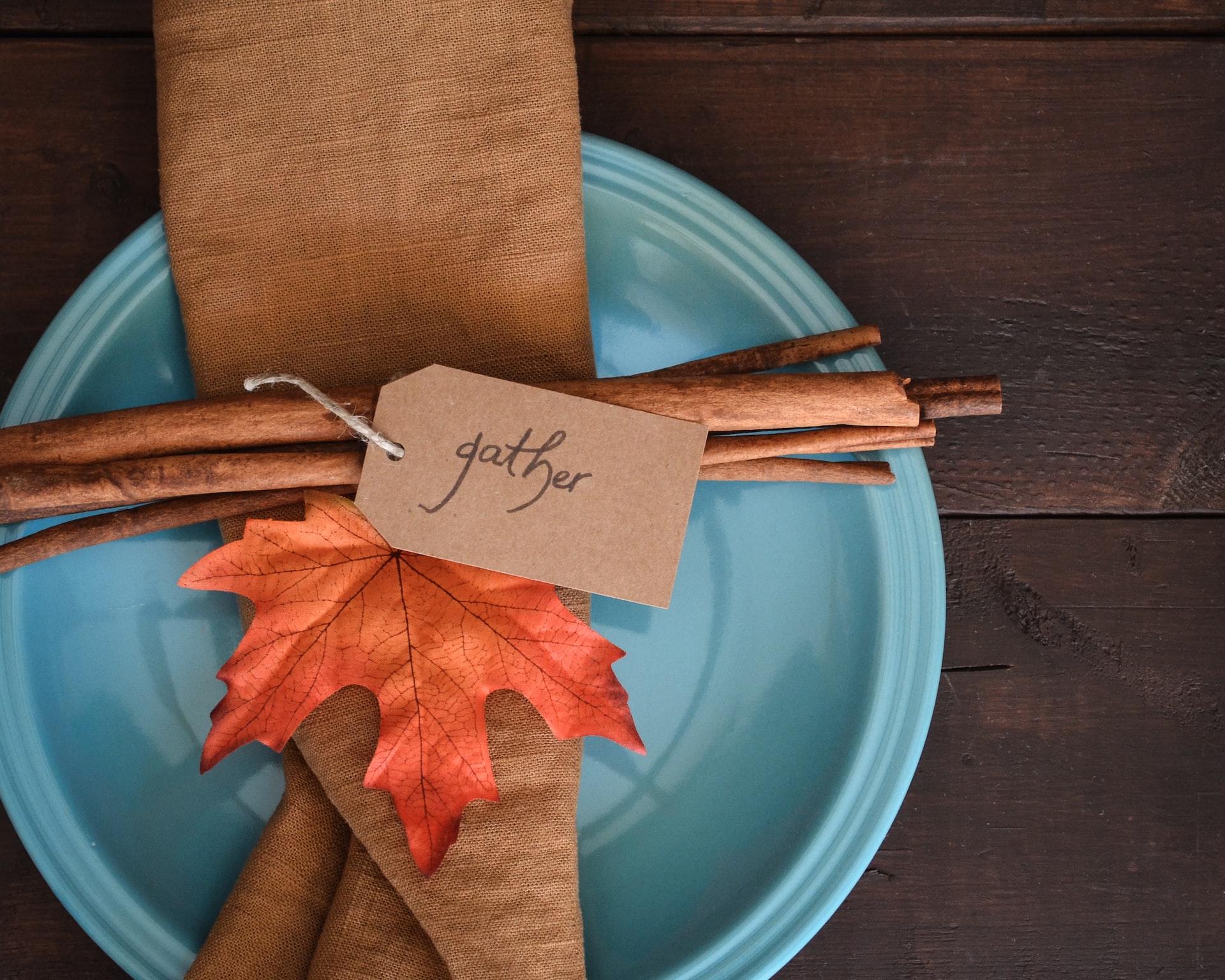 idee per decorare la tavola autunnale