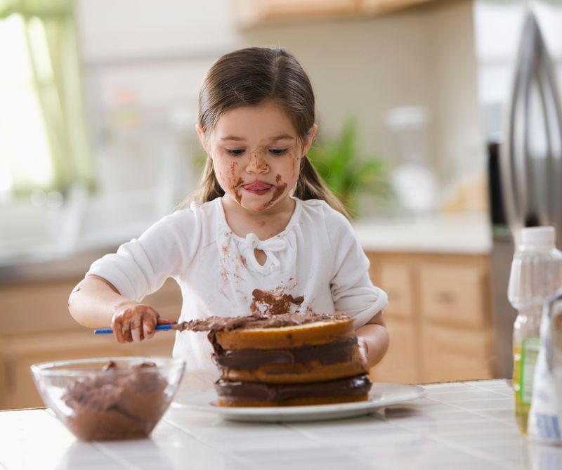 come rimuovere le macchie di cioccolato