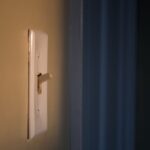 come aggiustare interruttore luce