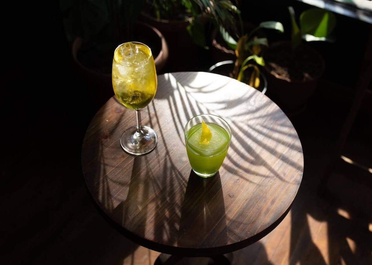 Organizzare un momento conviviale elegante senza alcol